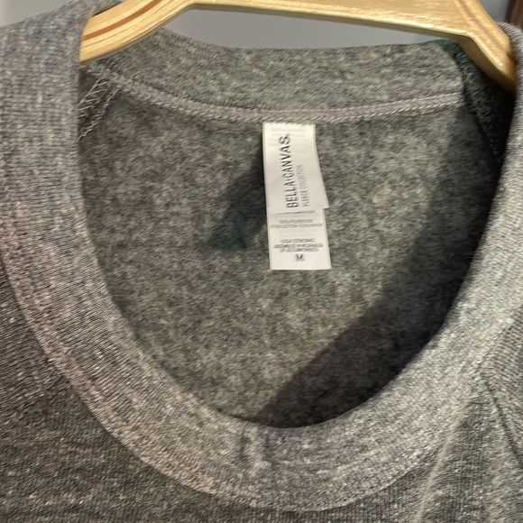 Au Canada sweatshirt - Picture 4 of 6